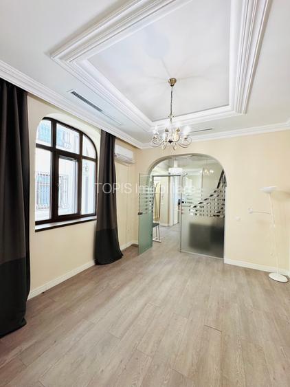 Unirii / Vila Exclusivistă Birouri - Notariat / 8 Birouri si Parcare 5 Locuri - 16