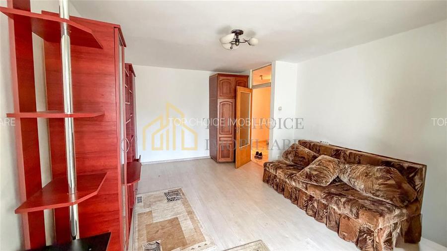 GARSONIERA FOARTE SPATIOASA 42MP - BLOC 1985 - LANGA UTCB TEI - 4