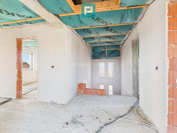 Proprietate impresionantă în Nădab - 36