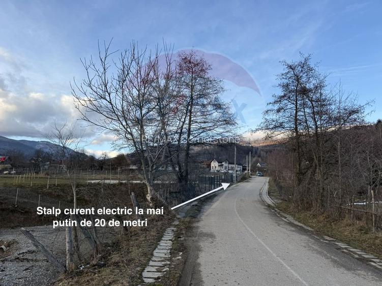 Teren de vanzare in Leresti si casa la roșu cu vedere spre Iezer - 4