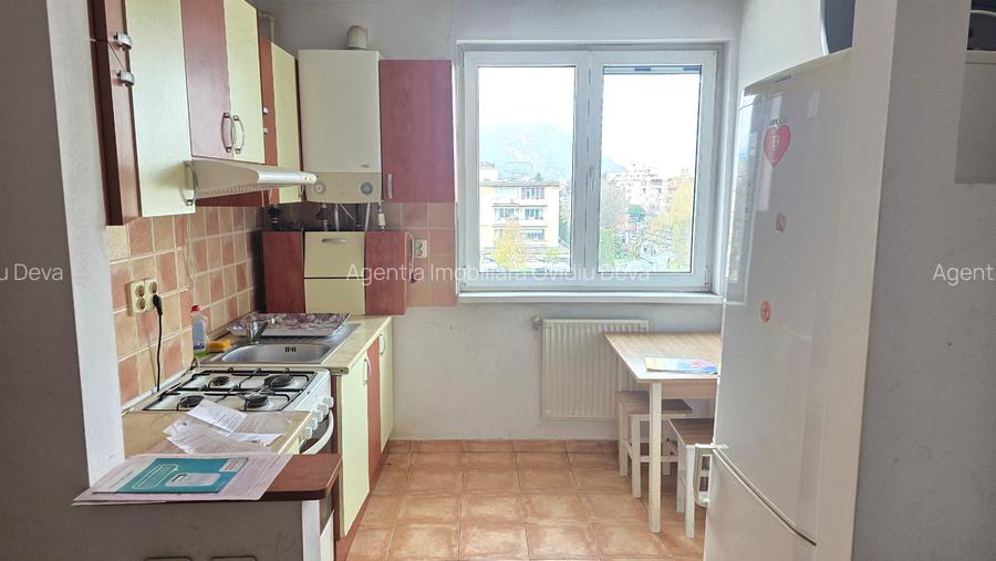 Vand apartament 3 camere in Deva, zona Piata Victoriei, etaj 3, mobilat - 8