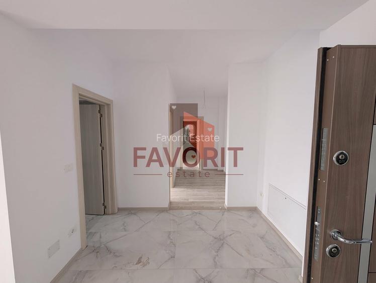 Langa ESO. 73 mp. Bloc nou cu lift. - 2