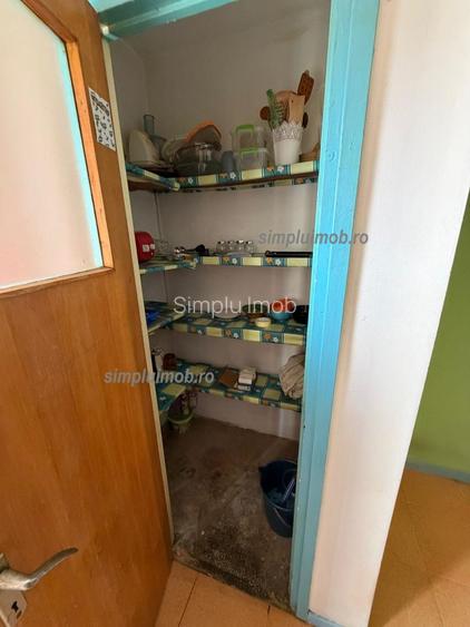 Decomandat 2 Camere Metrou 1 Decembrie 1918 - 8