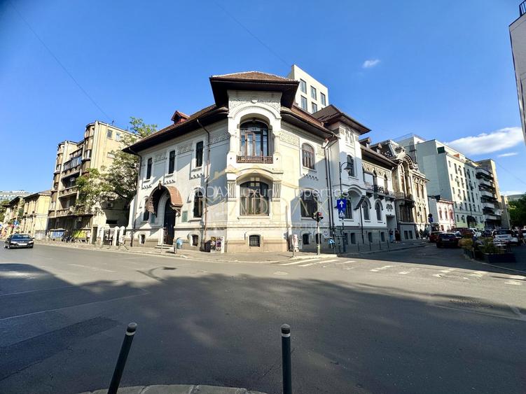Spatiu de birouri *3 camere* / Cladire Istorica stil Brancovenesc / Universitate - 36