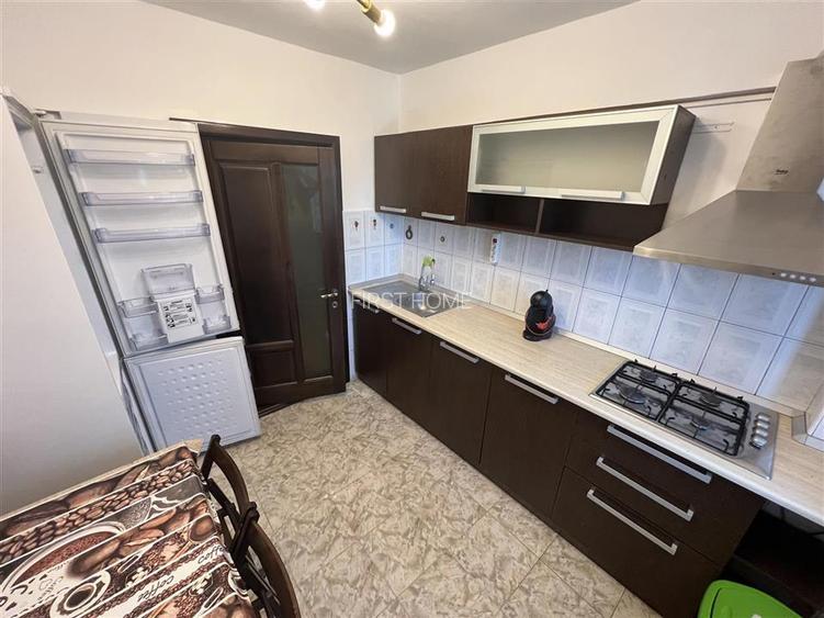 Ap 2 cam, renovat, et 4, zona ULTRACENTRALA - FINANTE - 8