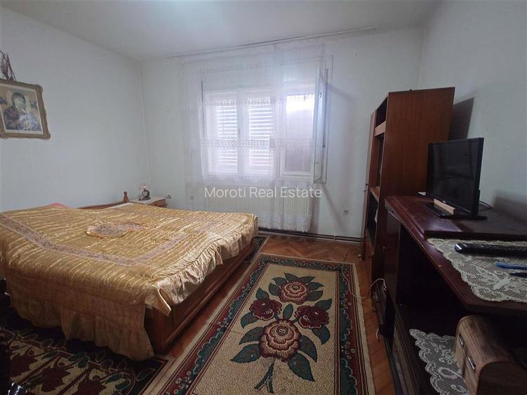 Casa cu teren, aproape de centrul balneo-termal Vata Bai - 15