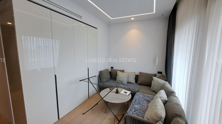 APARTAMENT 8 CAMERE CU SCARA INTERIOARA TIP LOFT -ULTRA LUX - 48