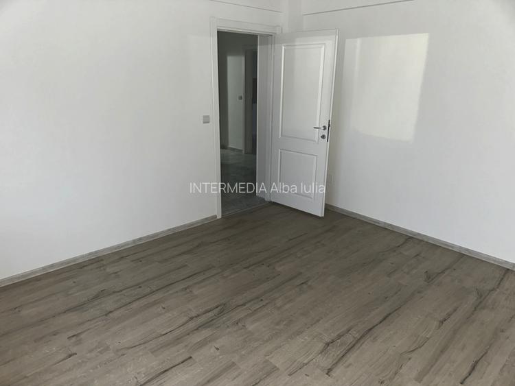 Apartament 3 camere 66 mp Bloc NOU Finisat Modern Balcon 2 locuri parcare Sebes - 14