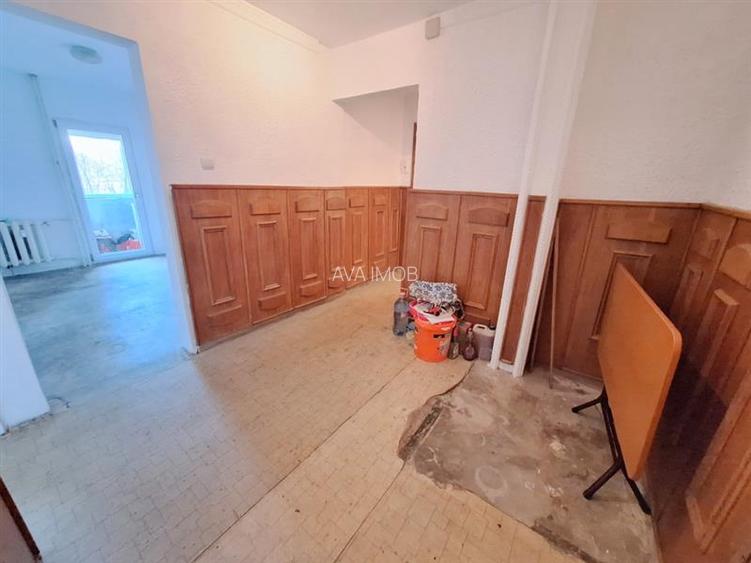 Apartament 3 camere decomandat zona Narcisa - 11