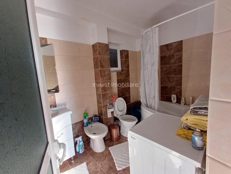 CASA CU 4 CAMERE , BECI SI GARAJ , 825MP TEREN , VOINESTI  - 21