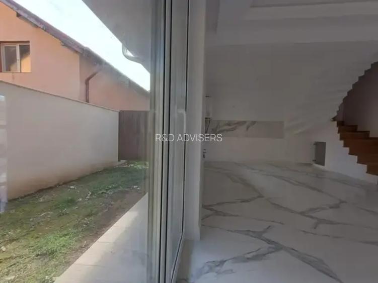 Vilă 5 camere  curte și parcare – 1 Decembrie - 9