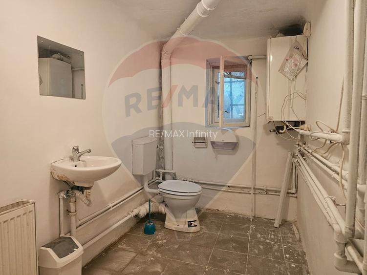 Casă / Vilă cu 4 camere de închiriat în zona Andrei Muresanu - 17