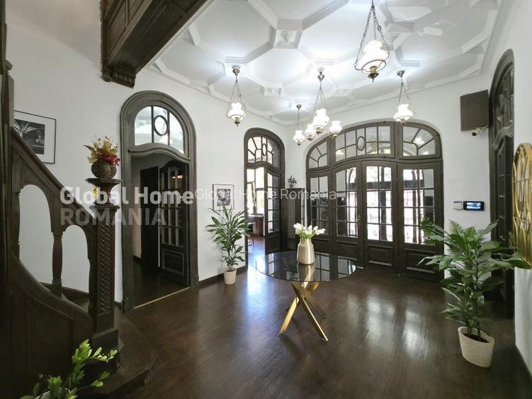 Cismigiu Garden | Office Interbelic Villa - 12 Rooms - 637 Land - 441Sqm Surface - 9