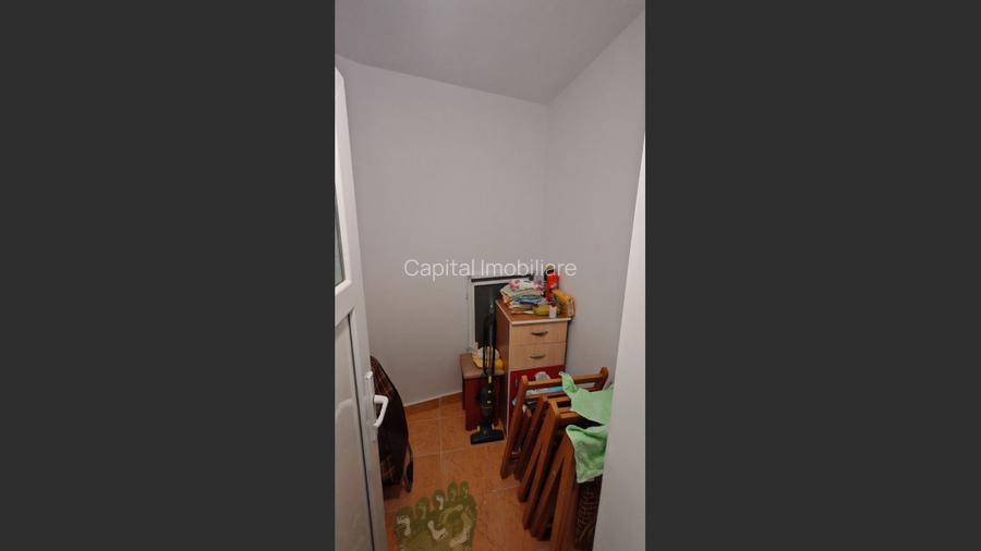 De vanzare apartament spatios cu 4 camere decomandate, zona gării - 13