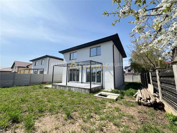 Vila Individuala - 5 camere-3 bai-Strada Miorita-500 M  de STV - 8