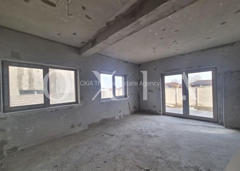 AX1187 Mosnita Noua, 1/2 Duplex Despartit Prin Camera Tehnica - 5