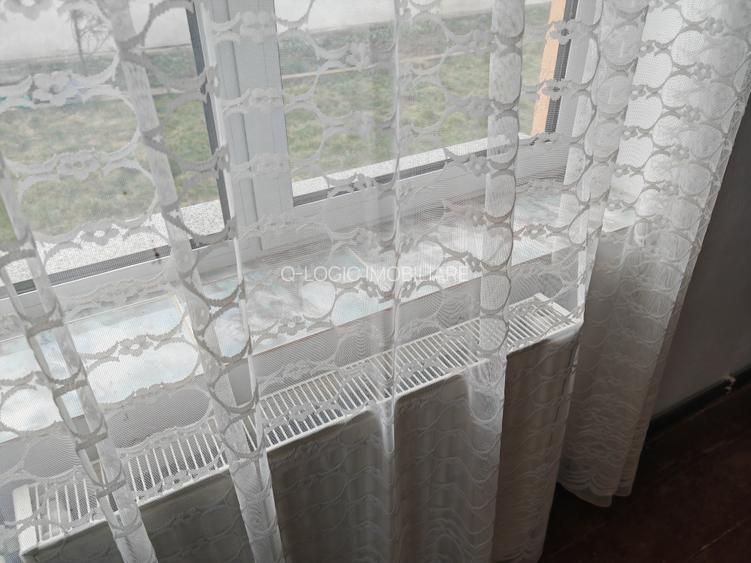 Casa 4 camere libera la vanzare HALCHIU - 6