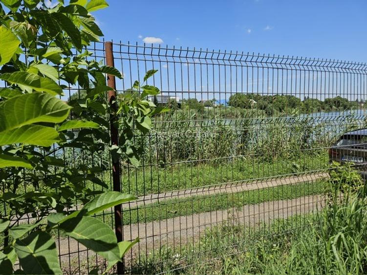 Teren de vanzare pe malul lacului in Stefanestii de Jos - 2