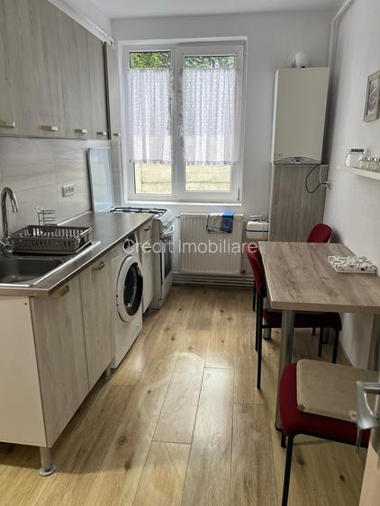 Apartament 3 cam, zona centrala, garaj. - 12