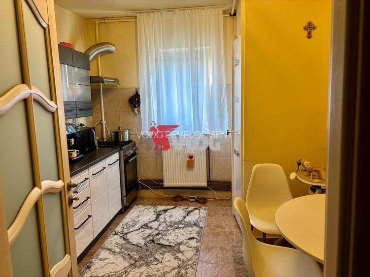 Apartament 3 camere -Calea sagului -etaj 3 - 3