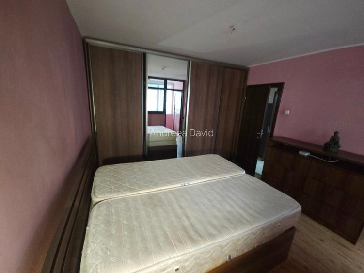 Apartament 3camere  sector 3 - 8