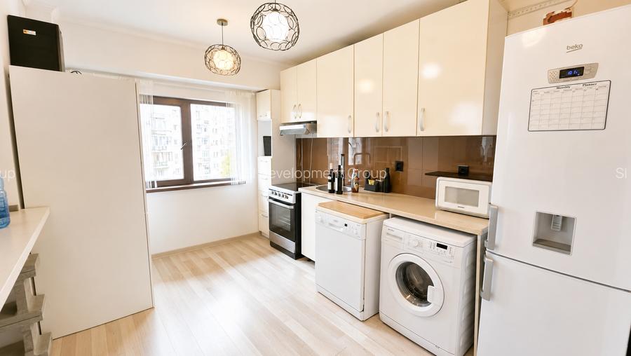 Apartament 3 camere Tineretului |Bloc 1990 | 2 Bai | Teava de gaz |Metrou 5 min - 2