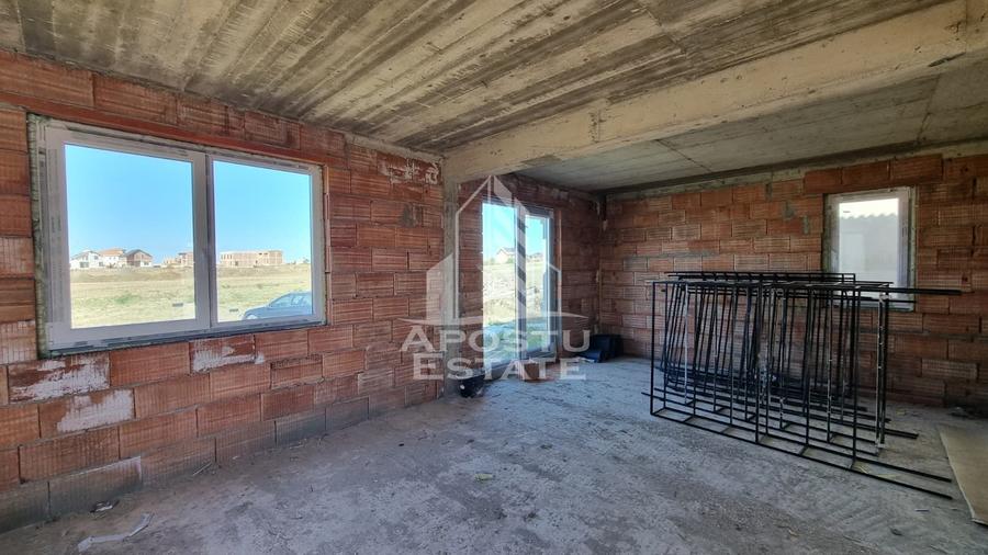 Casa individuala de vanzare la rosu sau la cheie, Giarmata