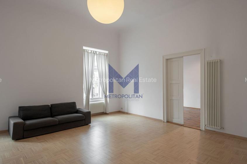 Apartament-galerie la kilometrul zero | 2 camere + mezanin, 2 băi - 4