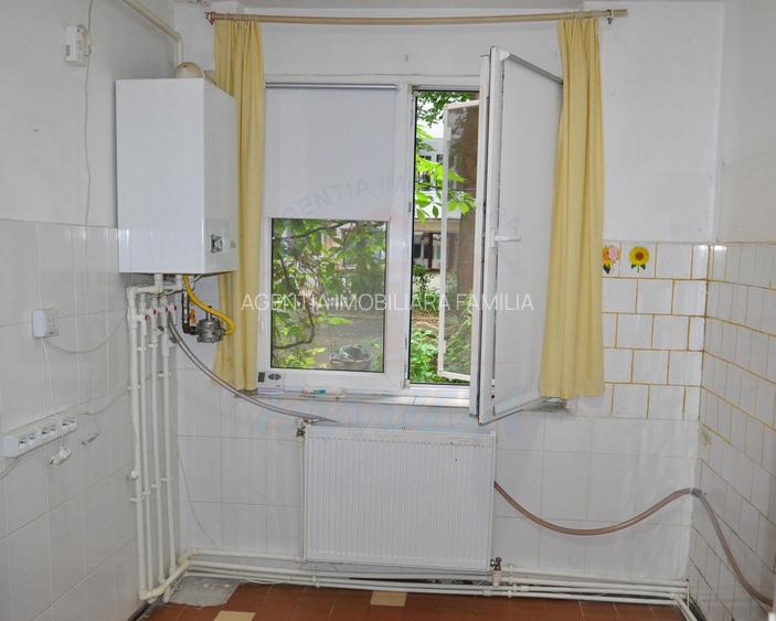 De vanzare apartament 2 camere, Centru - 6