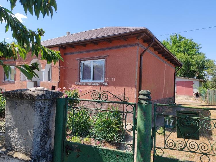 De Vanzare Casa la tara in localitatea Movila Verde la 50 km de Constanta - 15