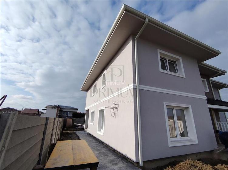 Duplex superb- proiect deosebit - terasa incalzita - toate utilitatle -3 bai - 2