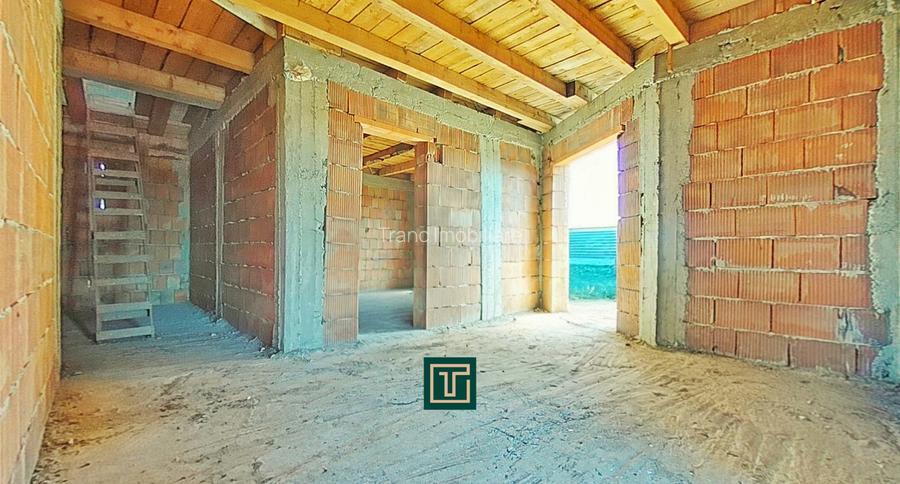 Casă la roșu cu 5 camere în Aluniș, județul Arad – ideală pentru o familie! - 16