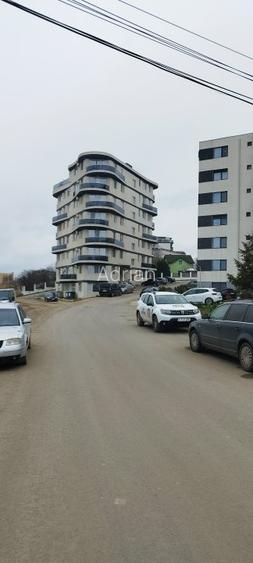 Particular, vand ieftin teren Mamaia Sat, langa blocuri, toate utilitatile - 2