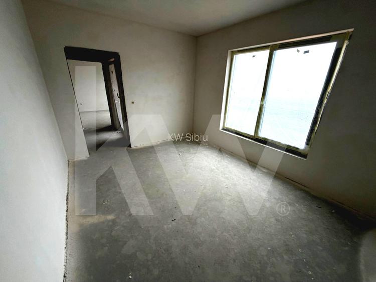 Casa 4 camere de vanzare 117 mpu teren liber 230mp Sibiu in Sura Mica - 3
