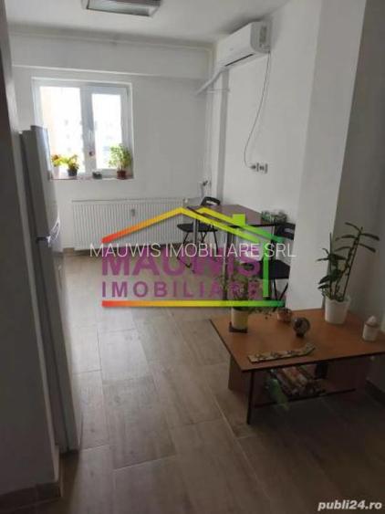 Calea Calarasilor - metrou 1 minut bloc 1995 - 2