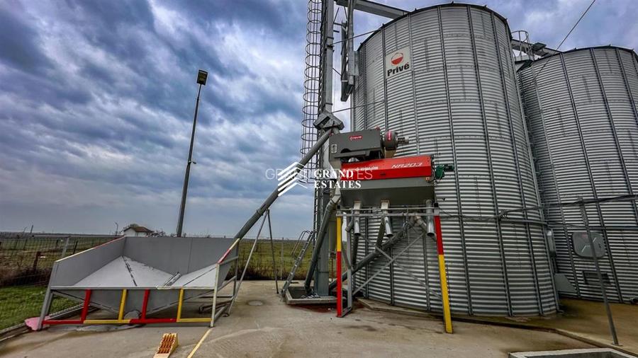 Baza de receptie si depozitare cereale | 880tone capacitate totala(4 celule) - 2