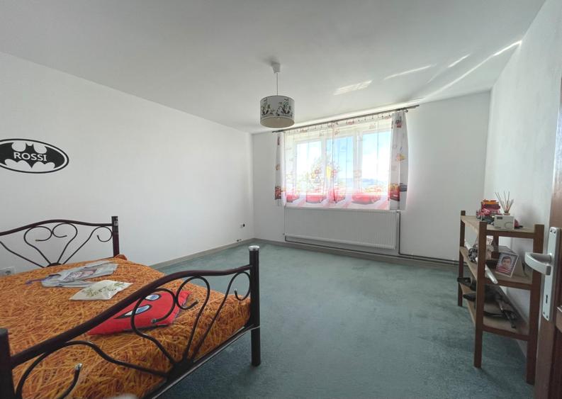 Casă de vânzare | 3 dormitoare | 120mp utili | Teren 700mp | Garaj | zona Ciugud