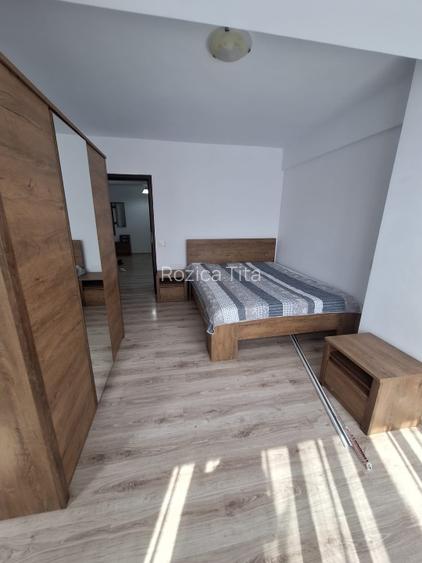 Închiriez apartament cu 2 camere  - 5