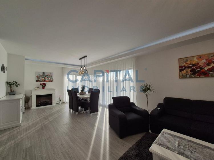 Casa ultrafinisata, garaj, panouri fotovoltaice - 8