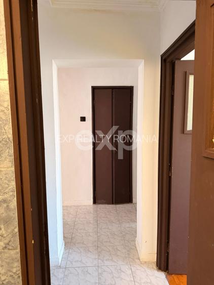 Inchiriere apartament  3 camere Central - 3