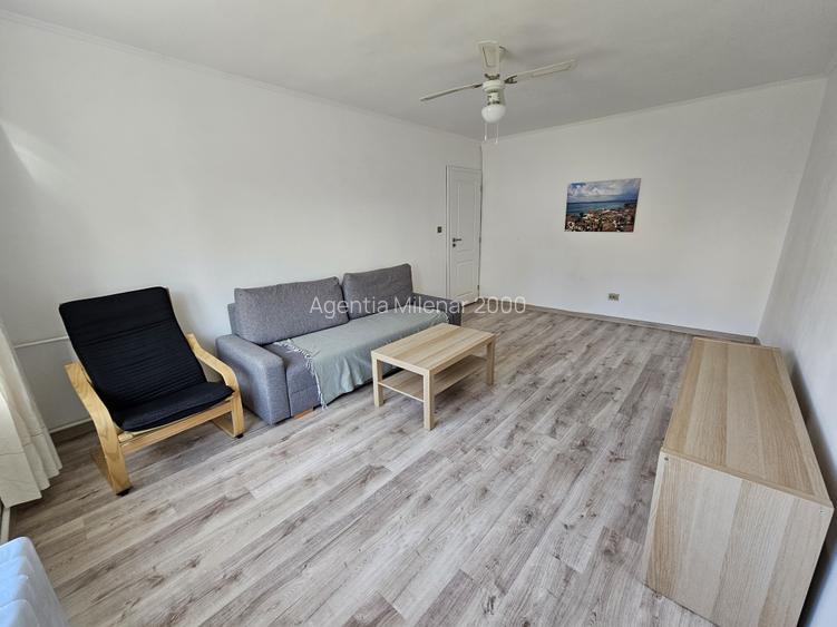 la 10 minute de Spitalul Judetean, la etajul 1-ambient placut si primitor - 9