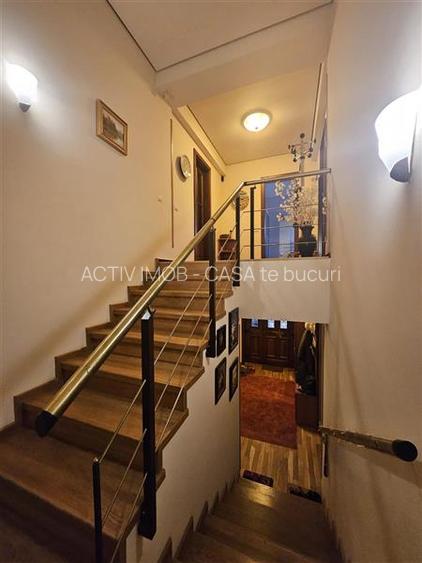 Vanzare Vila   Casa  D+P+M 350 mp - Aviatiei   str. Biharia - 10