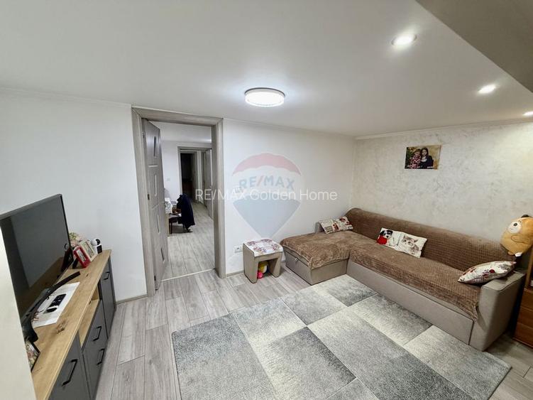 Casă / Vilă cu 4 camere de vânzare în zona Central - 32