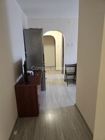 Apartament 4 camere, 3 băi, complet renovat, etaj 2, balcon, sub prețul pieței - 9