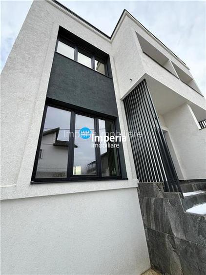 Casa tip duplex de vanzare,125 mp utili, curte 250 mp,Rediu - 10