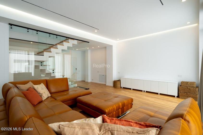 Iancu Nicolae - Vila high-end pe malul lacului, Gradina cu Ponton - 31