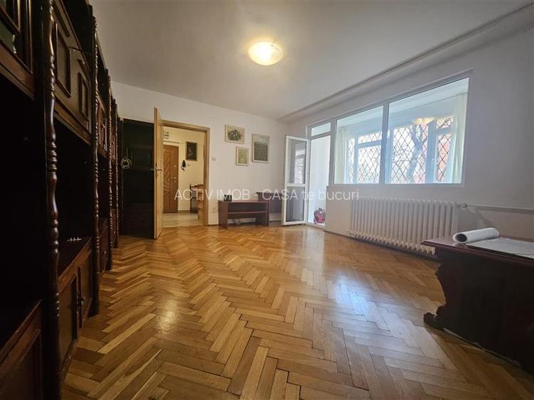 Vanzare Apartament 3 camere - Teiul Doamnei  Bucur Obor - Aleea Otesani - 10