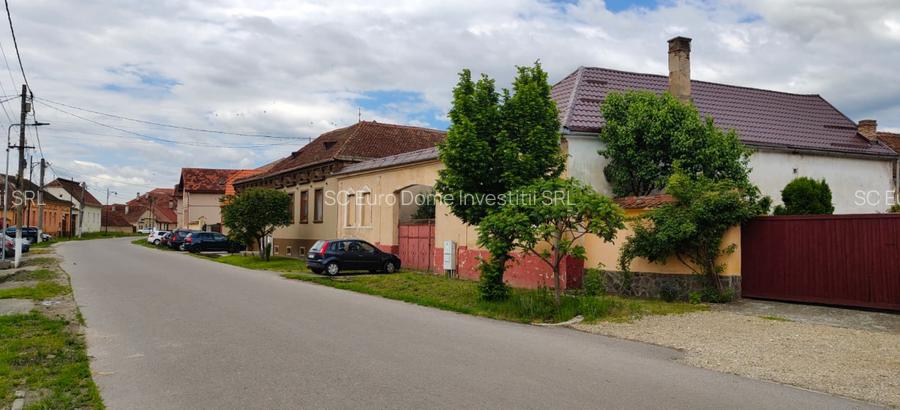 Casa si gospodarie tip sasesc in Bod langa Scoala si Primarie  - 2