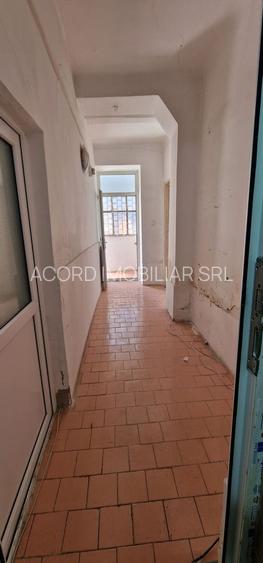 Apartament situat in zona Peninsula, ideal birouri. - 12