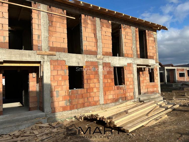 Duplex modern cu 4 camere si curte de 250 mp - 2